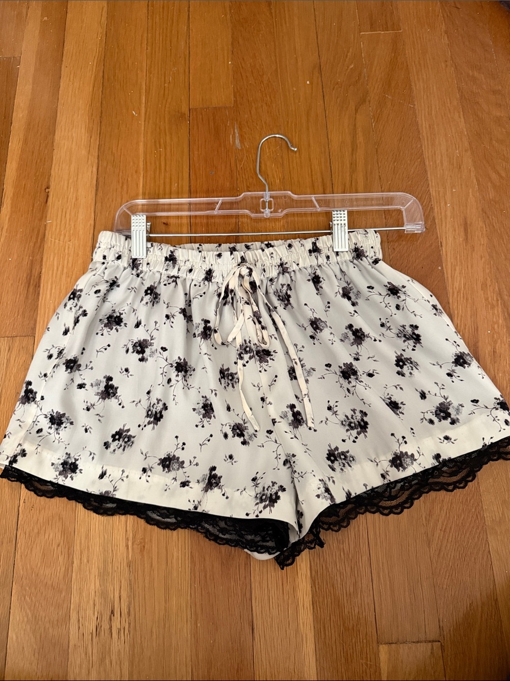 Zara Cream Shorts with Black Floral Print and Lace Trim